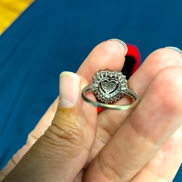 Sold - Picture 4 of 5